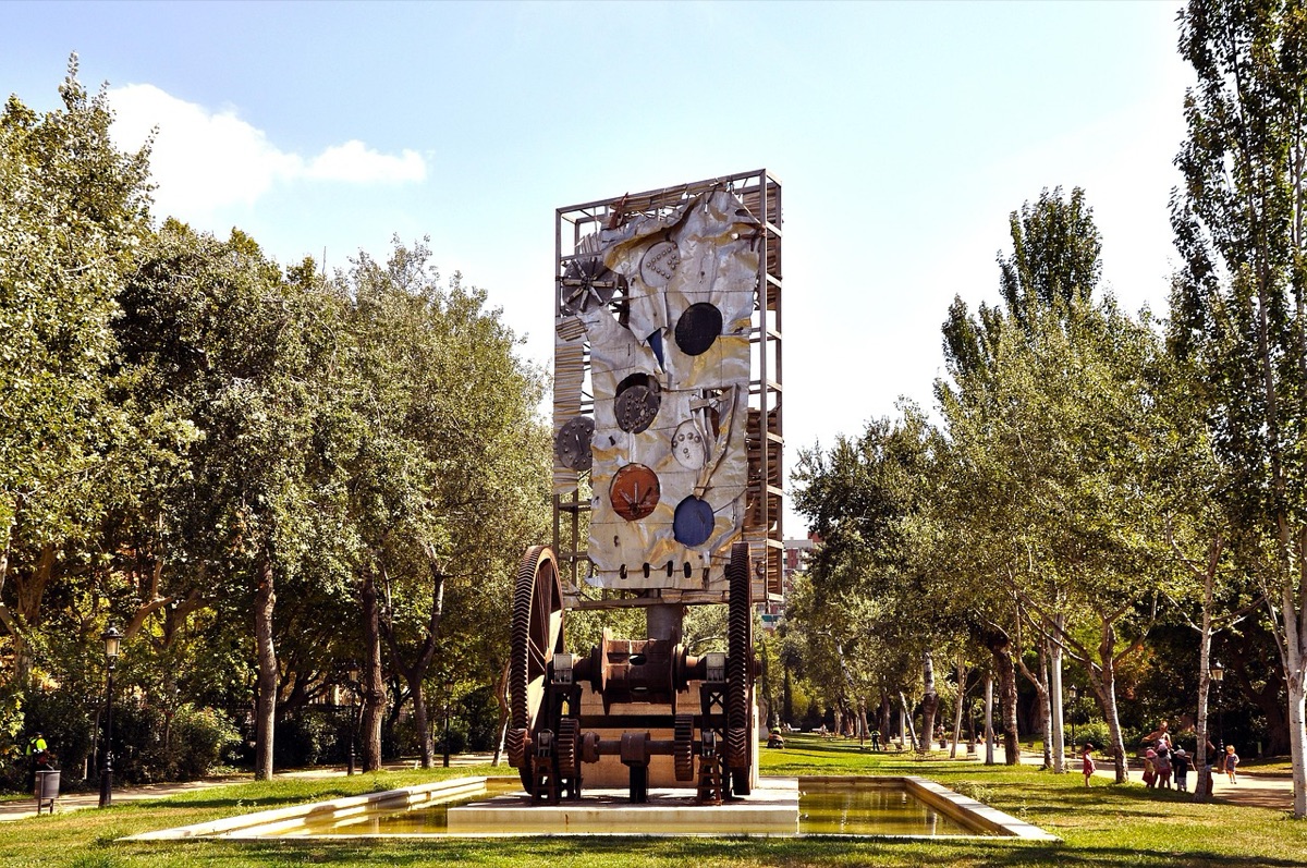 picaasso sculpture in barcelona