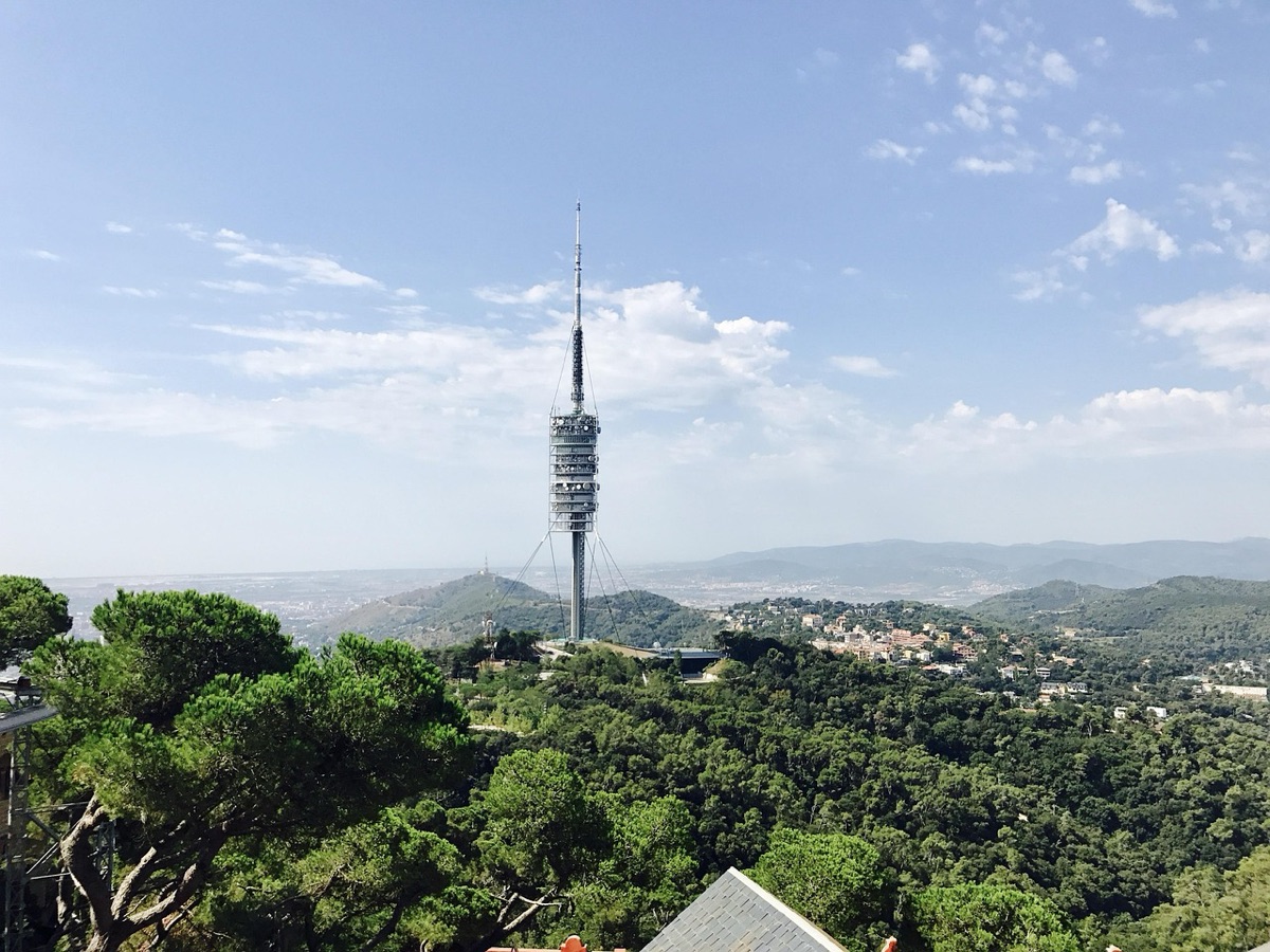 torre guggenheim en barcelona